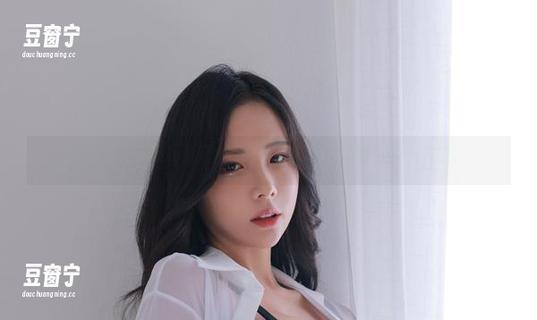 图片中的Habin夏彬(하빈)：花浴，想问哪个仙女负责的？