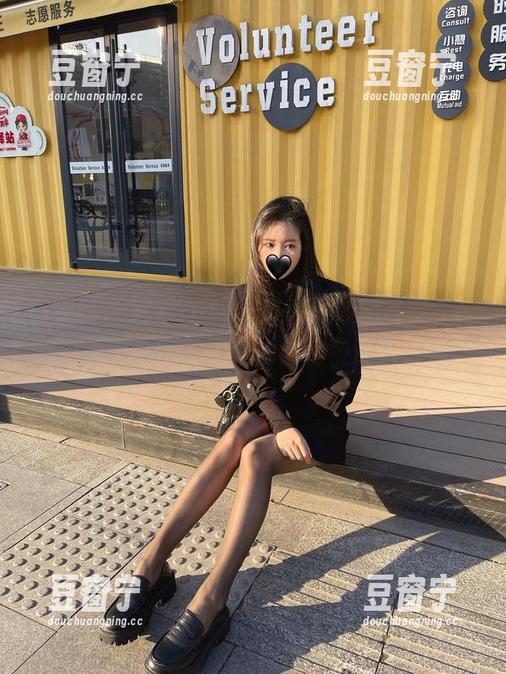 微密圈 - 精选July芝岚高跟鞋的写真，走起来像个女王，但我侧目都快崴到脚了。