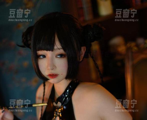 这组图片传达了PAKI草莓酱班长的任性与可爱，快来分享吧