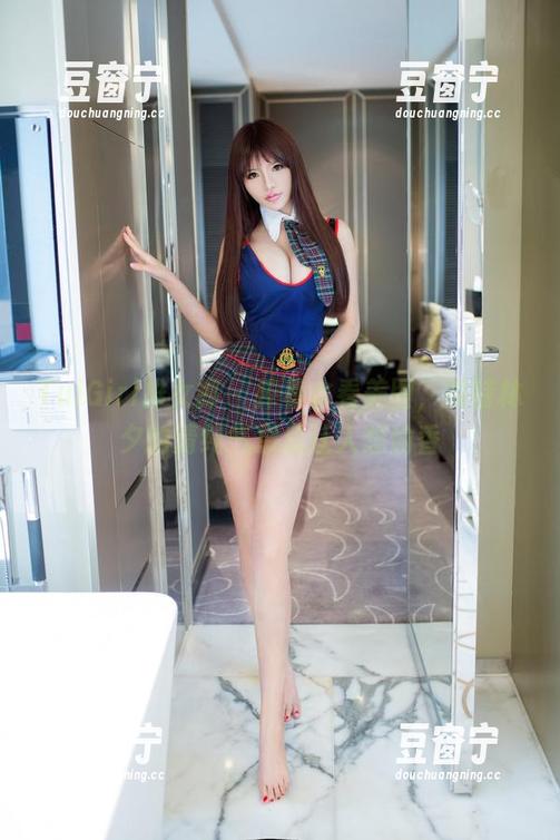 TuiGirl推女郎-模特林夕 TuiGirl推女郎 - 捧着水看美图,模特林夕的清纯气息总让人想偷香