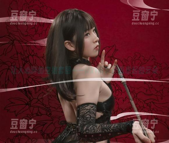 让人心醉的空姐套图——Uki雨季让我想起的云朵
