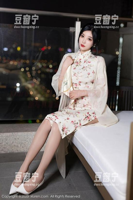 Xiuren秀人网-小逗逗 Xiuren秀人网 - 小逗逗的夏天,这组最新写真难道是要把我融化?