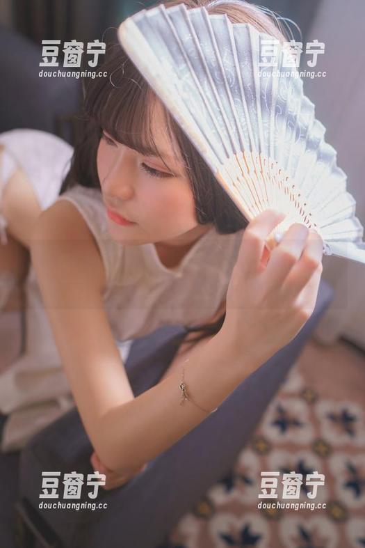 前羽rr仙子驾到：FateOne写真集，带你一探究竟吧！