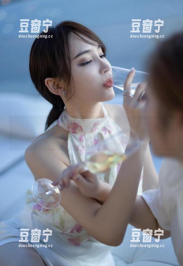 周妍希 微密圈 - 不得不说,周妍希的私房图片,秘书角色里藏着小心机