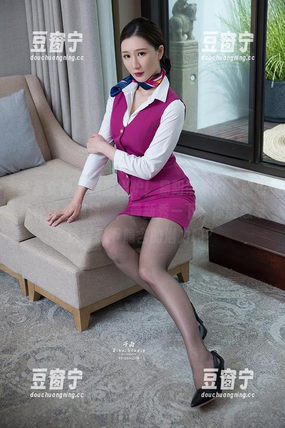 头条女神-易阳 头条女神 - 原图出炉!易阳带来的“超级碗杯健身辣妹”,最新秀一下,你能想象这背影下隐含的潜力吗?