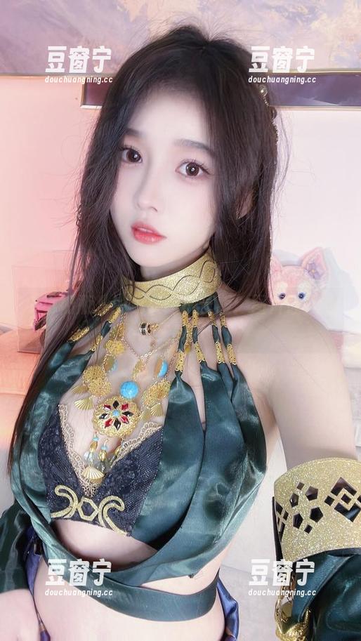 小小奶瓶儿 小小奶瓶儿的兔女郎加长版:图片让人油然而生的好奇!