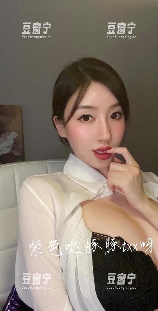 小芯酱 微密圈 - 有了小芯酱的全套内衣图包,我觉得自己也能变身“走秀冠军”了!