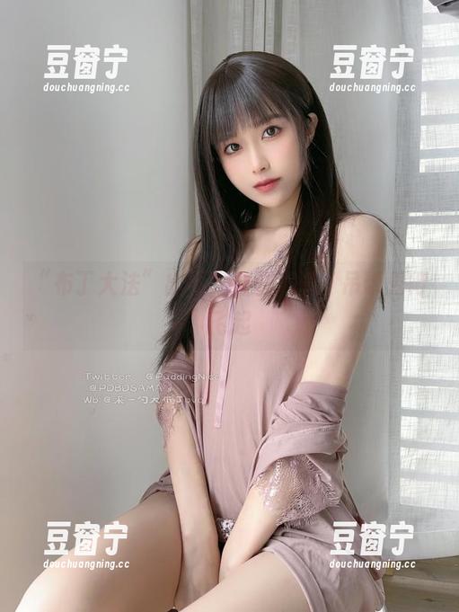 “布丁大法”出马，福利满满，吊带秀得飞起