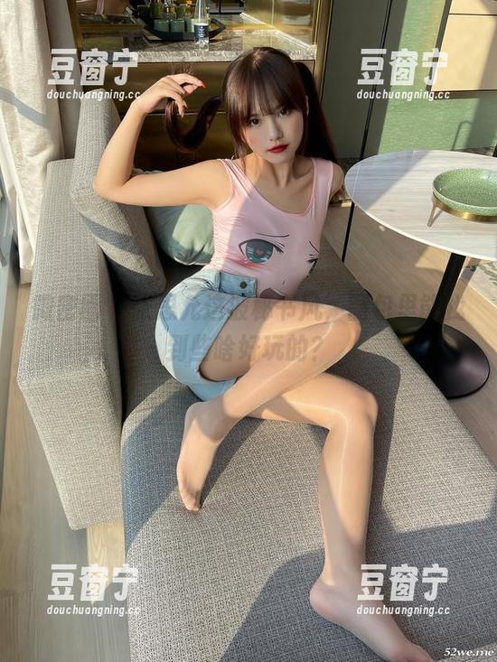 张思允 微密圈 - 张思允这波秘书风,图包里能找到些啥好玩的?