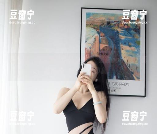 张鑫baby 微密圈 - 教室里不是只有黑板:张鑫baby的写真集精选,带你颠覆印象。