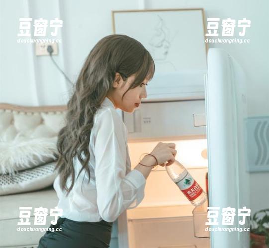 略带戏谑的一套杏仁曲奇黑神话四妹，真让人各种联想，画面感怪好。