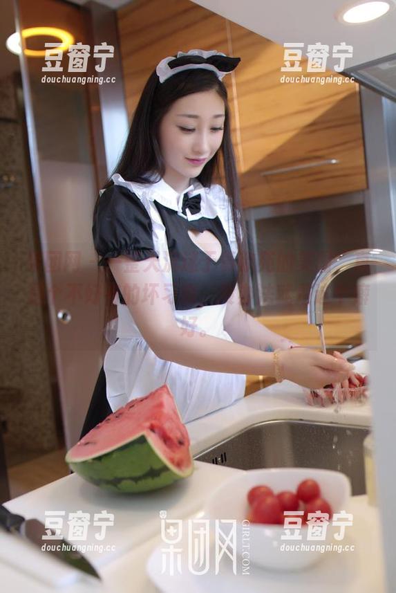 果团网 - 一整天沉迷于黄歆苑的美图，真是个不好有的坏习惯，没办法就是这个癖好。