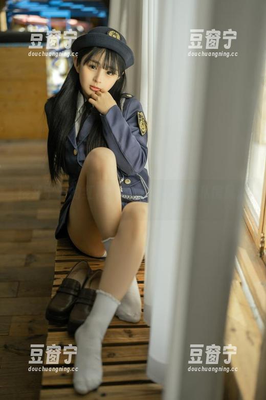樱井宁宁 樱井宁宁的红裙,无意间掀起的私房风潮。