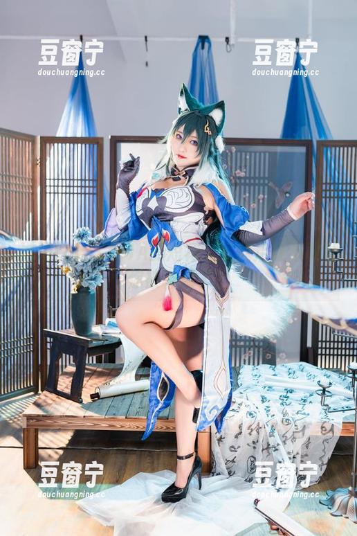 洛璃LoLiSAMA 洛璃LoLiSAMA的短裙:下载后敢不敢说你被种草了?