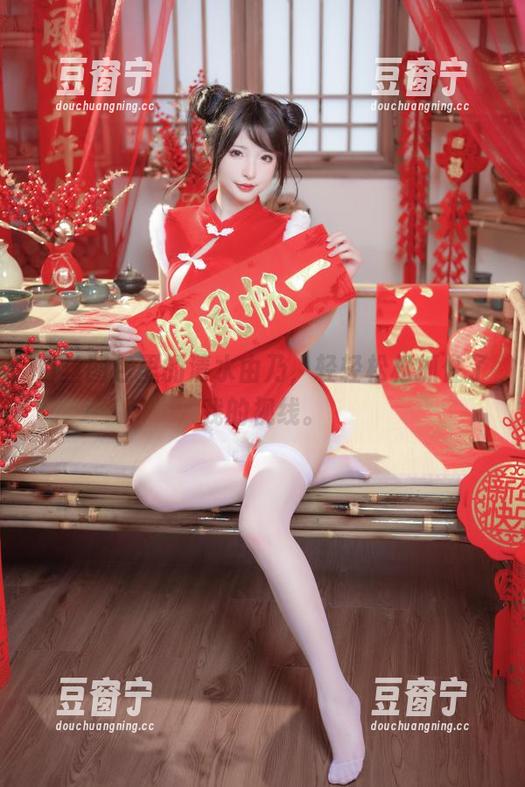 清水由乃 白丝图包里的清水由乃,轻轻松松抓住了我的视线。
