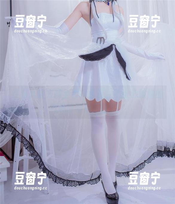 猫九酱 在猫九酱光辉全套图集前,不小心被她的气喘吁吁给压住了!