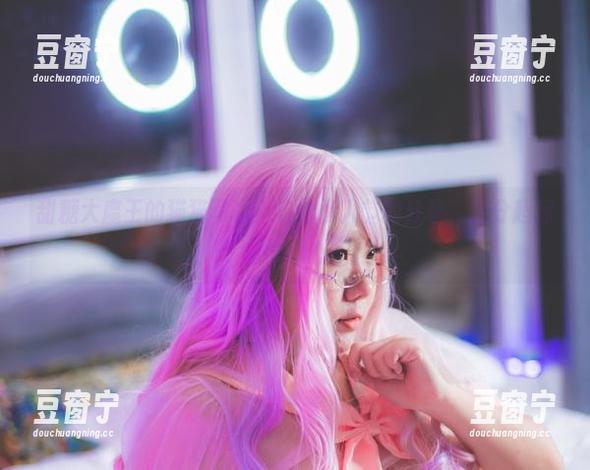 甜糖大魔王 甜糖大魔王的猫猫写真,这份情人节的分享,糖分超标的小心心!