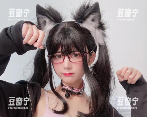 制服控的私房舞台，眼酱大魔王w上线了？