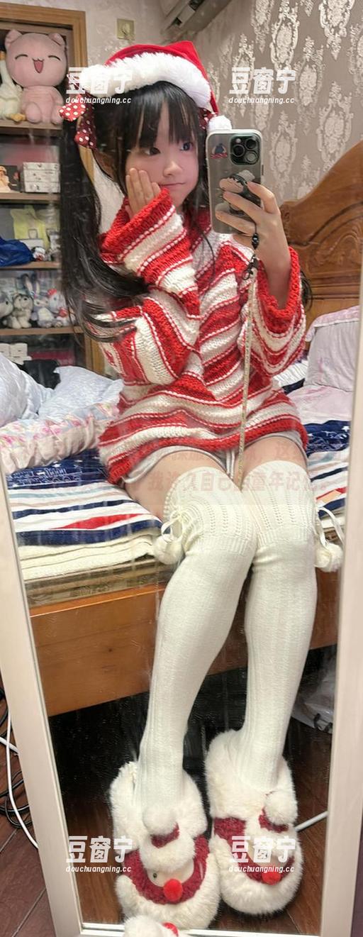 神沢永莉半双马尾体操服大腿袜，这组美图合集确实唤起了我许久自己的童年记忆。