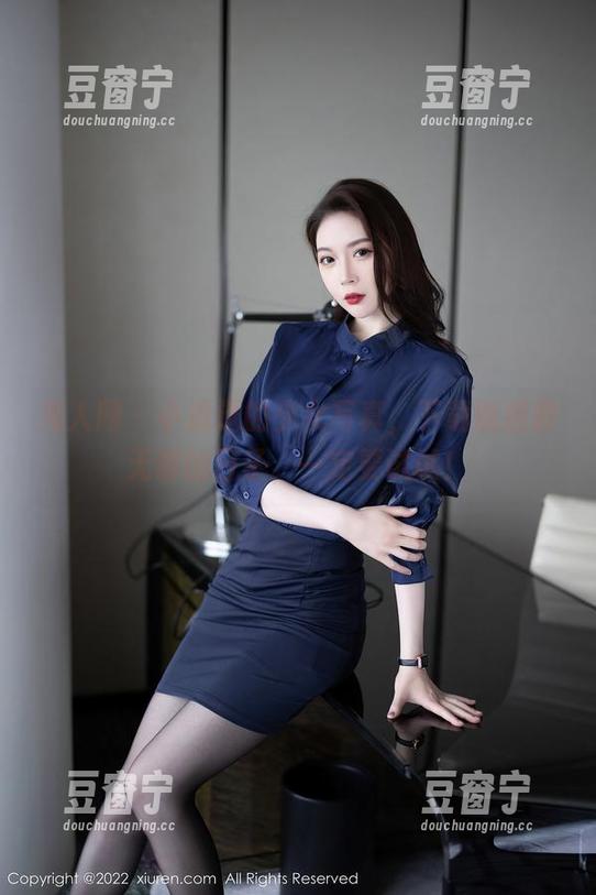 秀人网 - 小逗逗的少女写真，下载能拯救无聊的日子，一定要试试！
