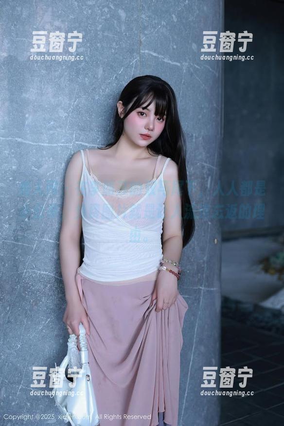 秀人网-李丽莎 秀人网 - 在李丽莎的双马尾下,人人都是小公举,免费图片就是让人流连忘返的理由。