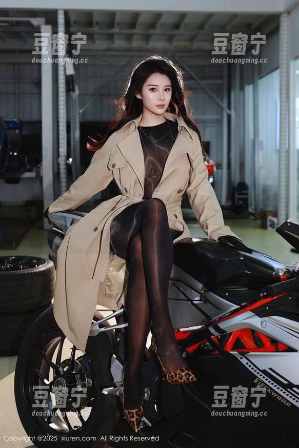 秀人网 - 杨晨晨的兔女郎合集，私房以上，俏皮也真不少！