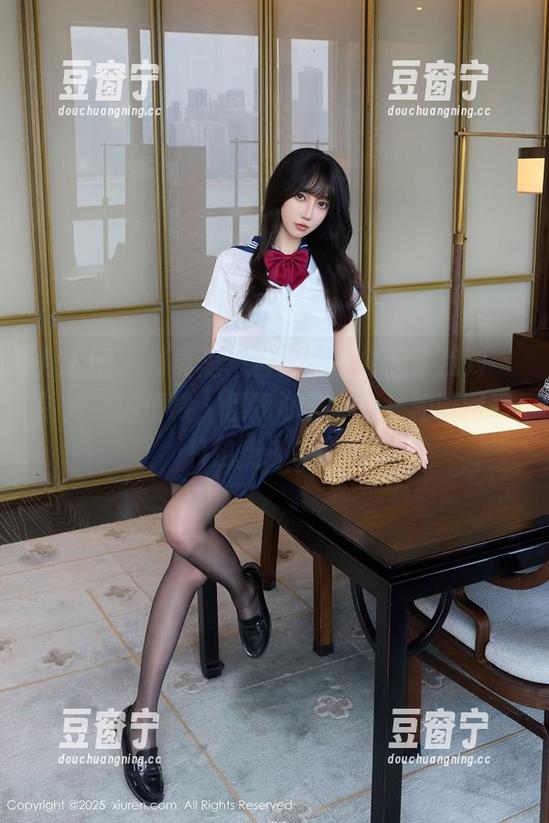 秀人网-白笑笑 秀人网 - 写真里“白笑笑”勾起了我对“厨娘”的憧憬,但我心里清楚,加班回家只想点外卖……