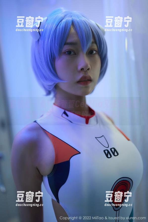蜜桃社-陆萱萱Cecilia 蜜桃社 - 看!陆萱萱Cecilia又在写真里变身天使,麻烦收好你的美瞳!