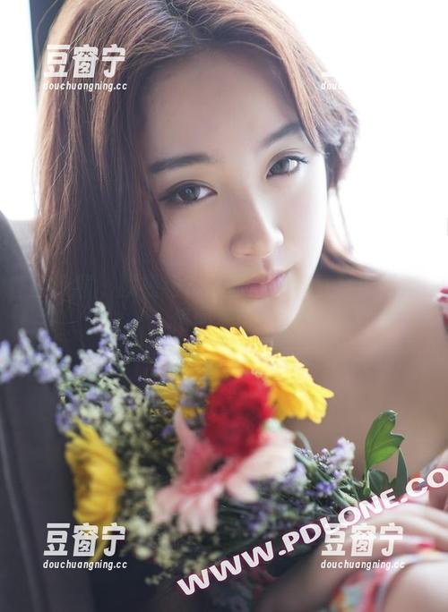 轰趴猫-陈雅漫 轰趴猫 - 找福利?陈雅漫的浴缸写真绝对值回票价!