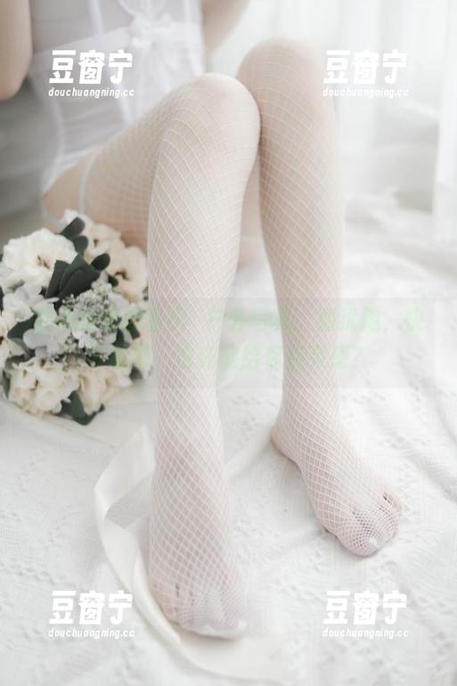 香川澪 匠心独运的香川澪户外写真,别犹豫,快下载吧,也许能给你点灵感?