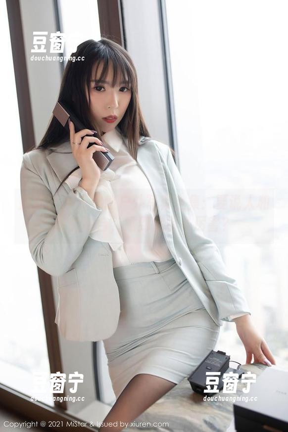 魅妍社 - 王婉悠户外写真全集：要说人和景的融合，她到底有多厉害？